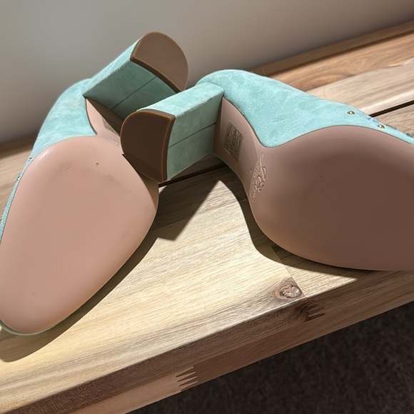 Mint embellished studded  J Crew pumps size 6 - Picture 9 of 10